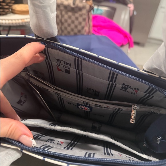 Yankees MLB hand bag - Picture 10 of 11